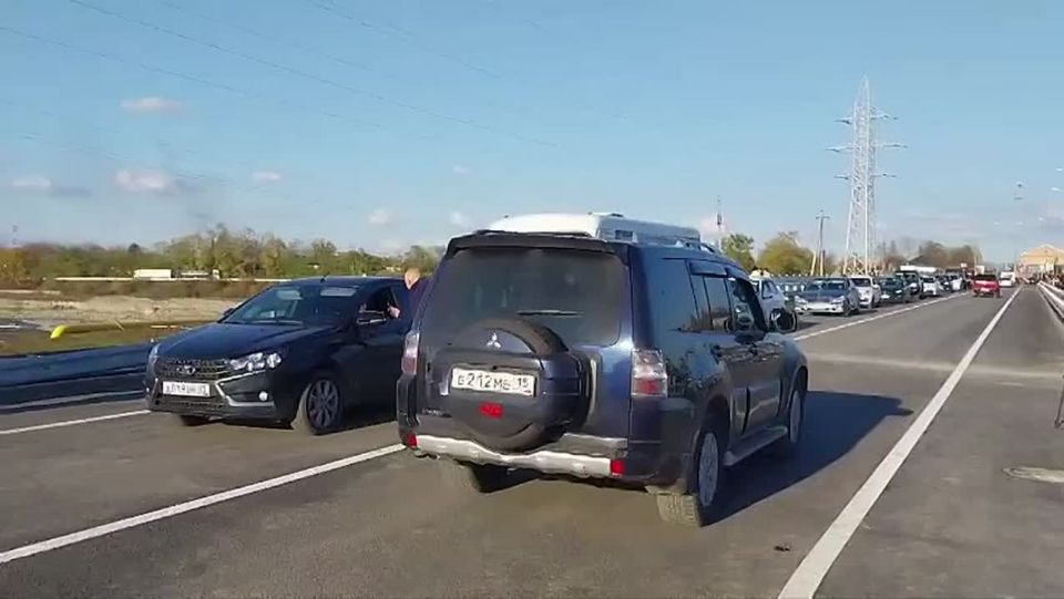 Движение по Ногирскому мосту запущено