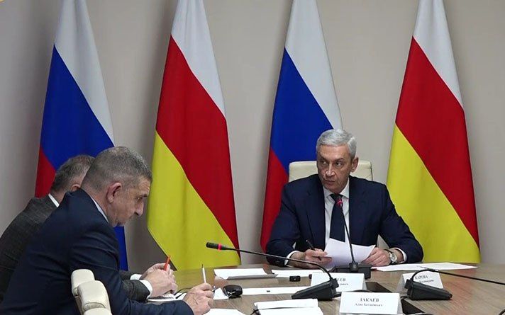 Борис Джанаев провел совещание по транспортной доступности в Северной Осетии