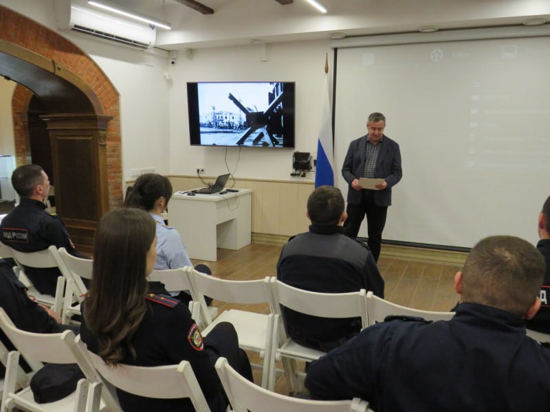 В Музее истории органов внутренних дел Северной Осетии прошел Урок мужества, посвященный 87-й годовщине сражения за Орджоникидзе