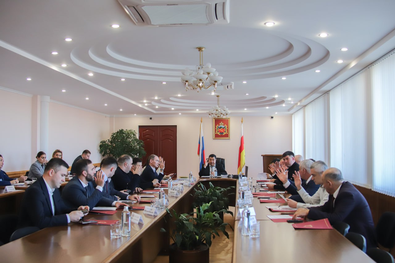 Под председательством Сергея Таболова состоялась 18-я сессия Собрания представителей Владикавказа VIII созыва