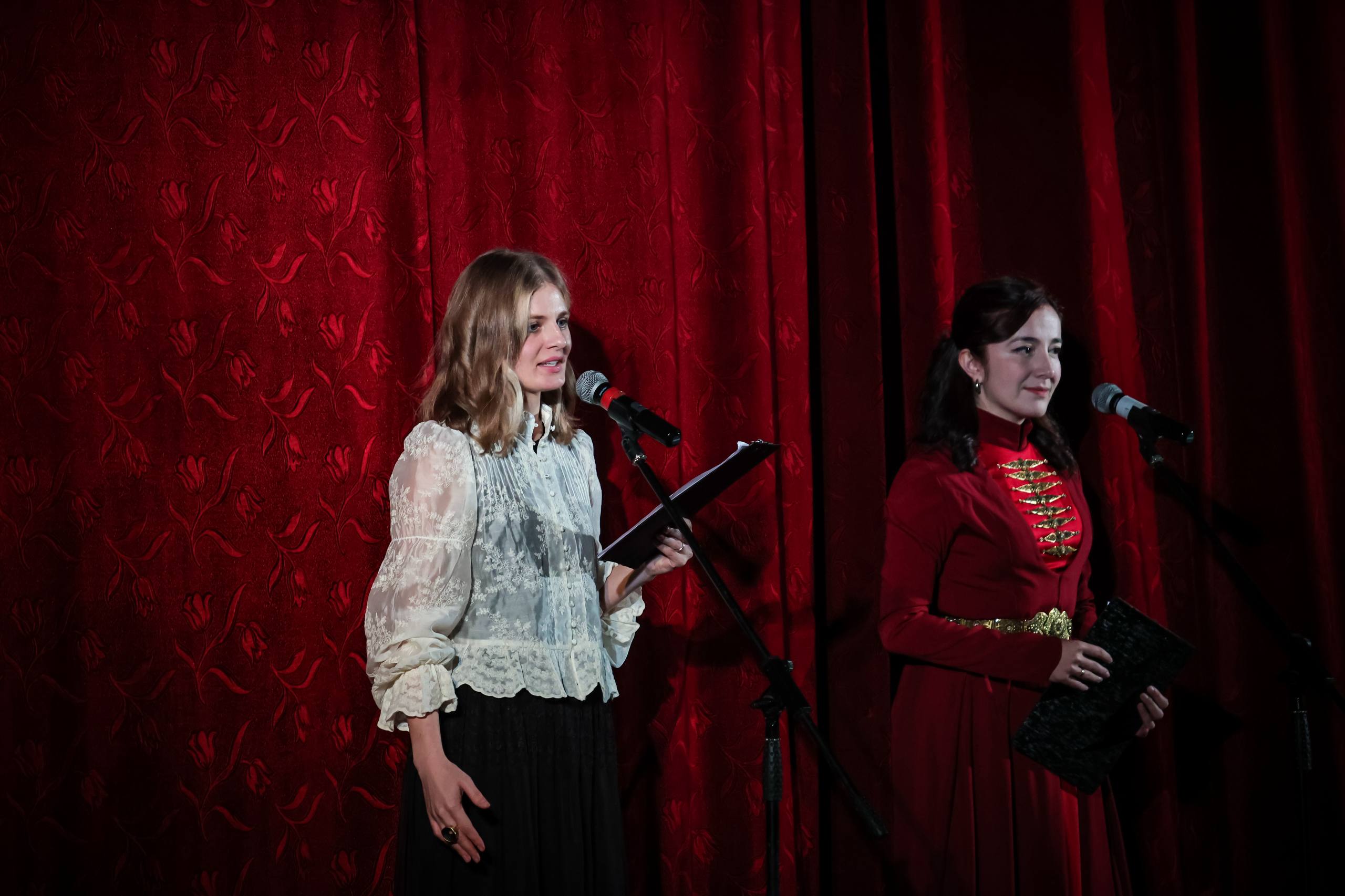 Современное прочтение народный традиций: во Владикавказе прошли премьеры Творческой резиденции «Живая традиция» Современное прочтение народный традиций: во Владикавказе прошли премьеры Творческой резиденции «Живая традиция»