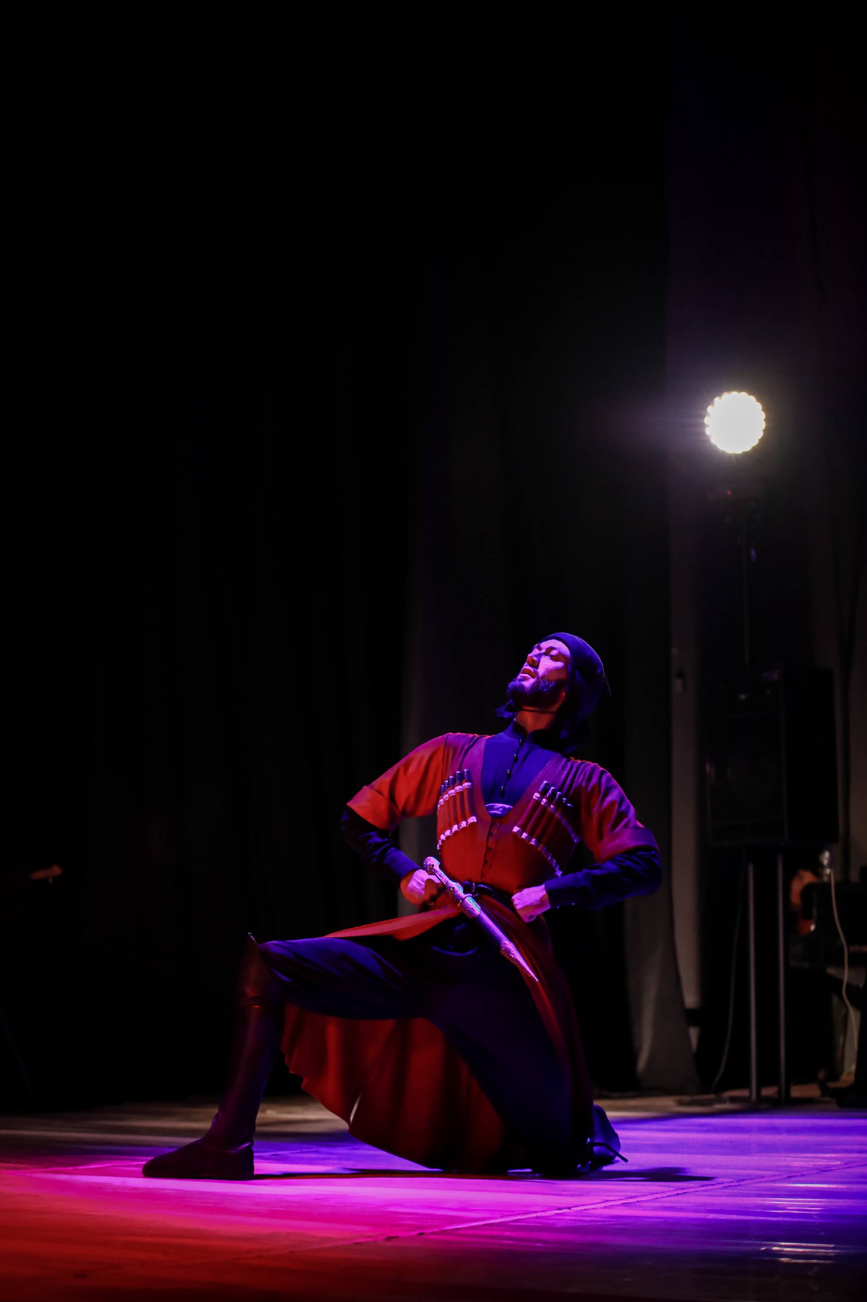 Современное прочтение народный традиций: во Владикавказе прошли премьеры Творческой резиденции «Живая традиция» Современное прочтение народный традиций: во Владикавказе прошли премьеры Творческой резиденции «Живая традиция»