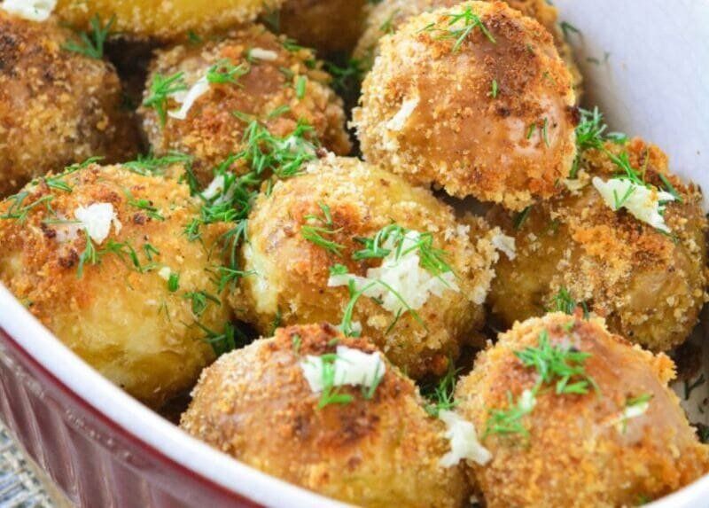 Вкусный картофель с чесноком: просто и быстро