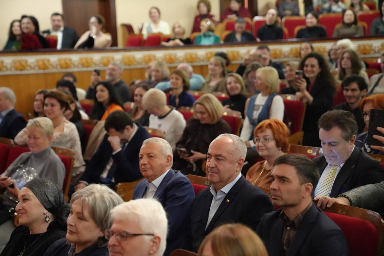 Юбилей Мастера: Владимиру Уварову – 75! Юбилей Мастера: Владимиру Уварову – 75!