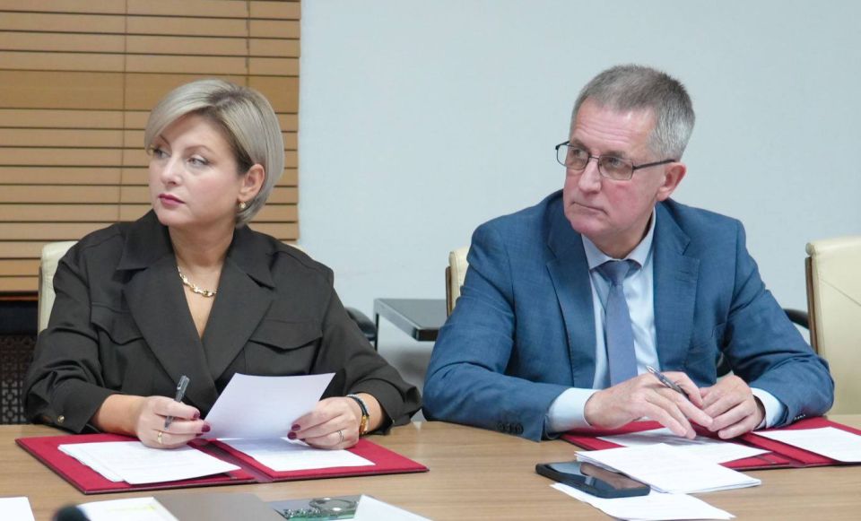 Председатель Правительства РСО – Алания Борис Джанаев провел заседание кабинета министров Председатель Правительства РСО – Алания Борис Джанаев провел заседание кабинета министров