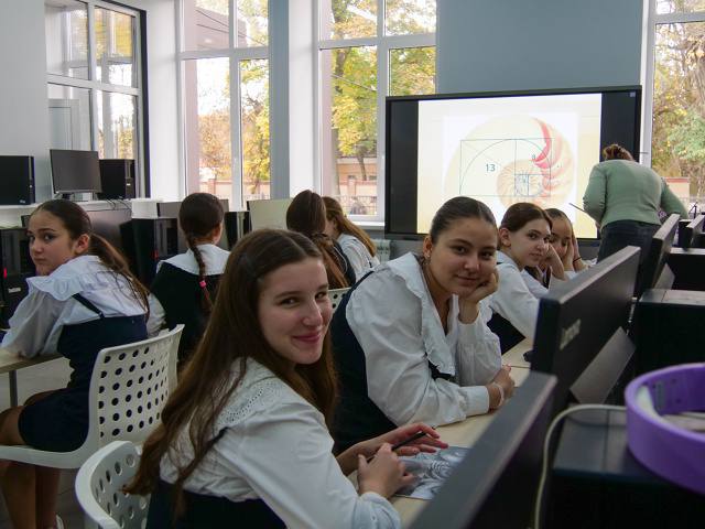 Свыше 200 школьников приняли участие в осенней серии «Квантокласс Математика» Свыше 200 школьников приняли участие в осенней серии «Квантокласс Математика»