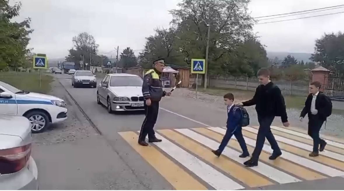 утра и отличного настроения жителям и гостям Республики Северная Осетия-Алания!