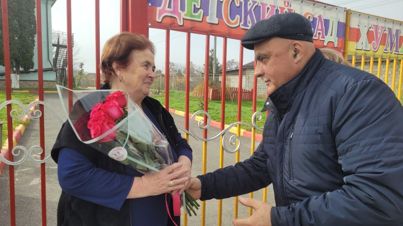 Память, которую храним: полицейские Правобережного района и ветераны ОВД посетили семьи погибших сотрудников, чтобы выразить им свою поддержку и уважение Память, которую храним: полицейские Правобережного района и ветераны ОВД посетили семьи погибших сотрудников, чтобы выразить им свою поддержку и уважение