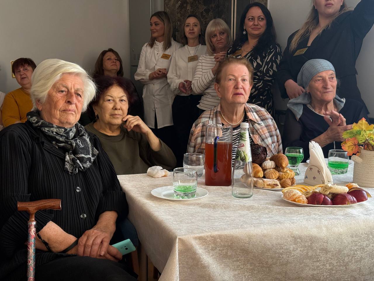 Представители мэрии посетили День открытых дверей в Центре дневного пребывания граждан пожилого возраста и инвалидов Представители мэрии посетили День открытых дверей в Центре дневного пребывания граждан пожилого возраста и инвалидов