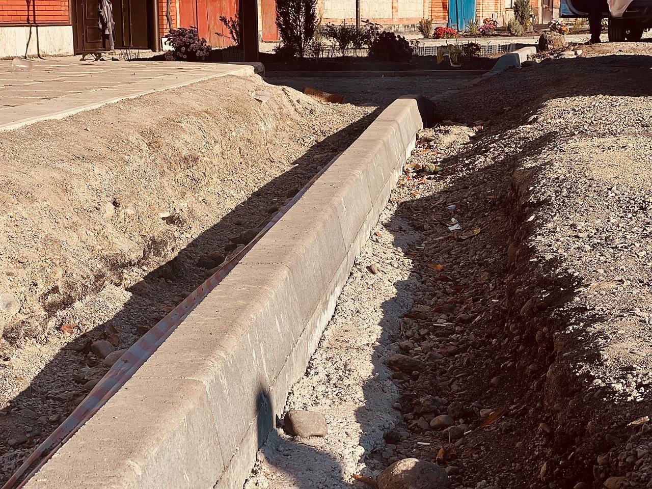 Капитальный ремонт ул. Стаханова, от ул. Иристонской до ул. Николаева, проводят во Владикавказе впервые за 35 лет Капитальный ремонт ул. Стаханова, от ул. Иристонской до ул. Николаева, проводят во Владикавказе впервые за 35 лет