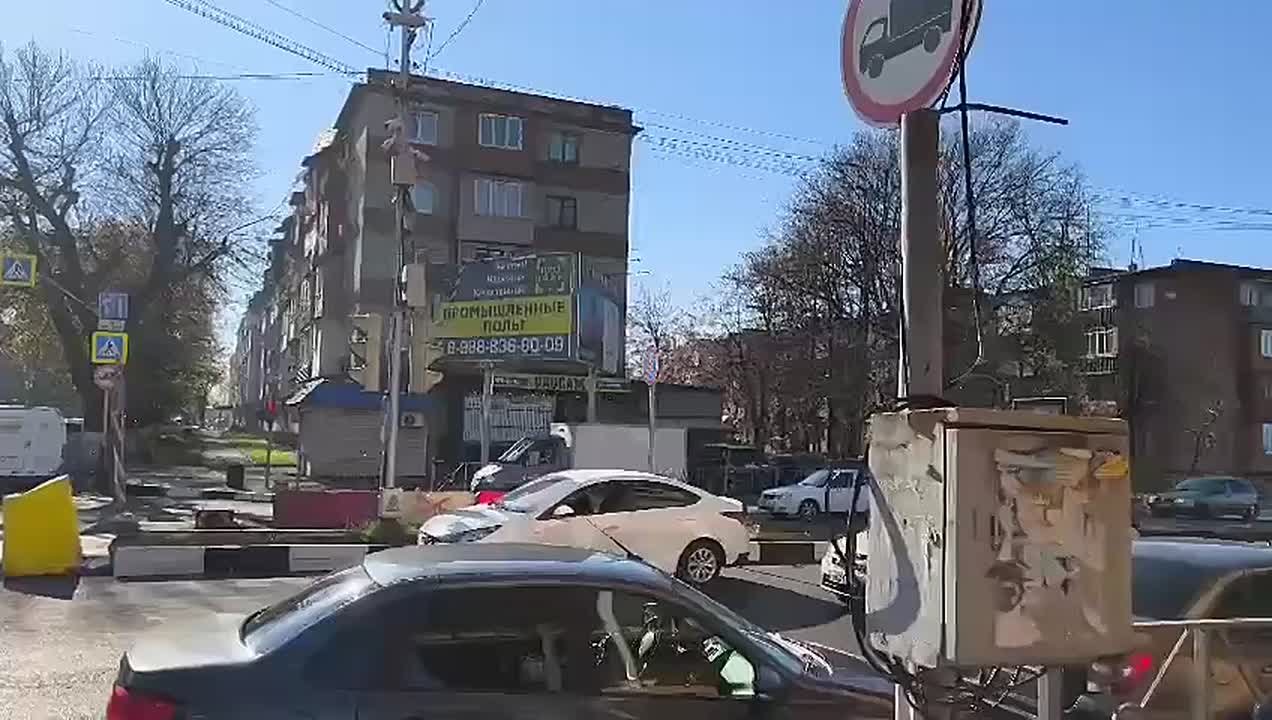 На перекрёстке Чкалова/Зортова скорректировали работу светофора