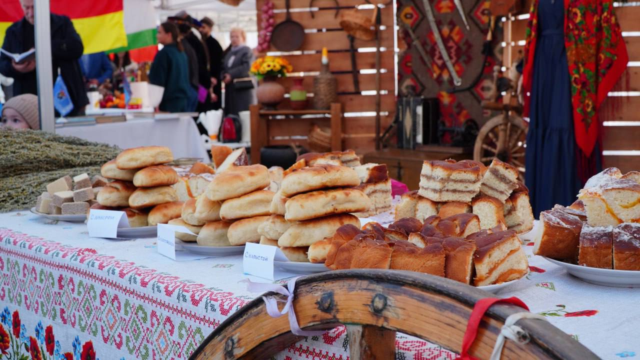 Форум «Мозаика Дружбы», объединяющий национально-культурные центры и этнические общины Северного Кавказа, проходит во Владикавказе Форум «Мозаика Дружбы», объединяющий национально-культурные центры и этнические общины Северного Кавказа, проходит во Владикавказе