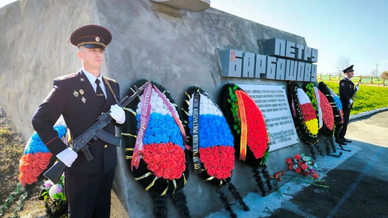 Представители руководства Министерстве внутренних дел Северной Осетии ветераны, общественники почтили память сотрудников, погибших при выполнении служебных обязанностей Представители руководства Министерстве внутренних дел Северной Осетии ветераны, общественники почтили память сотрудников, погибших при выполнении служебных обязанностей