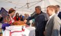 Глава РСО – Алания Сергей Меняйло посетил выставку-ярмарку национальных подворий «В единой семье народов»