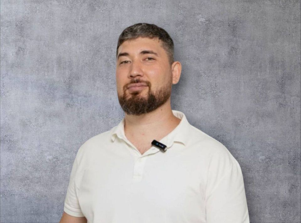 Автор песен Урузмаг Гулуев стал финалистом конкурса «Голоса Родины»