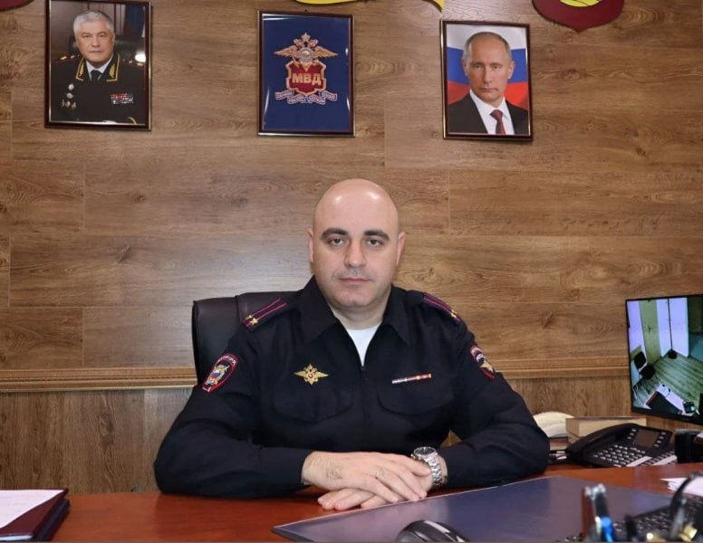 Сотрудники Отдела МВД России по Дигорскому району посетили семьи сотрудников, погибших при выполнении служебных обязанностей Сотрудники Отдела МВД России по Дигорскому району посетили семьи сотрудников, погибших при выполнении служебных обязанностей