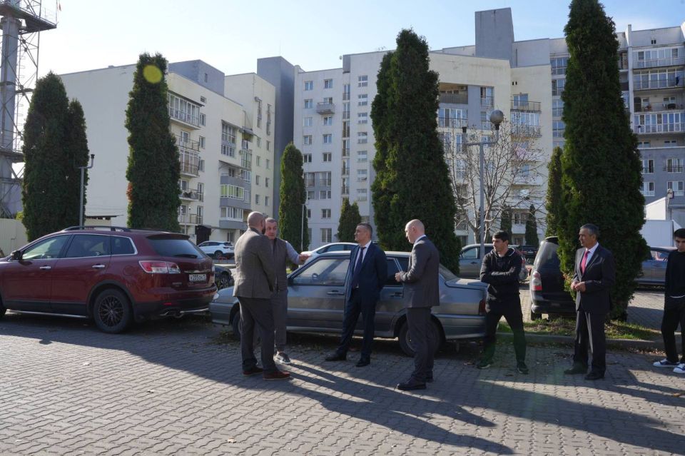 Возможность передачи полномочий по обращению с ТКО во Владикавказе одной организации обсудили представители МинЖКХ и АМС