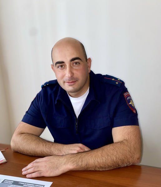 Сотрудники Отдела МВД России по Дигорскому району посетили семьи сотрудников, погибших при выполнении служебных обязанностей Сотрудники Отдела МВД России по Дигорскому району посетили семьи сотрудников, погибших при выполнении служебных обязанностей