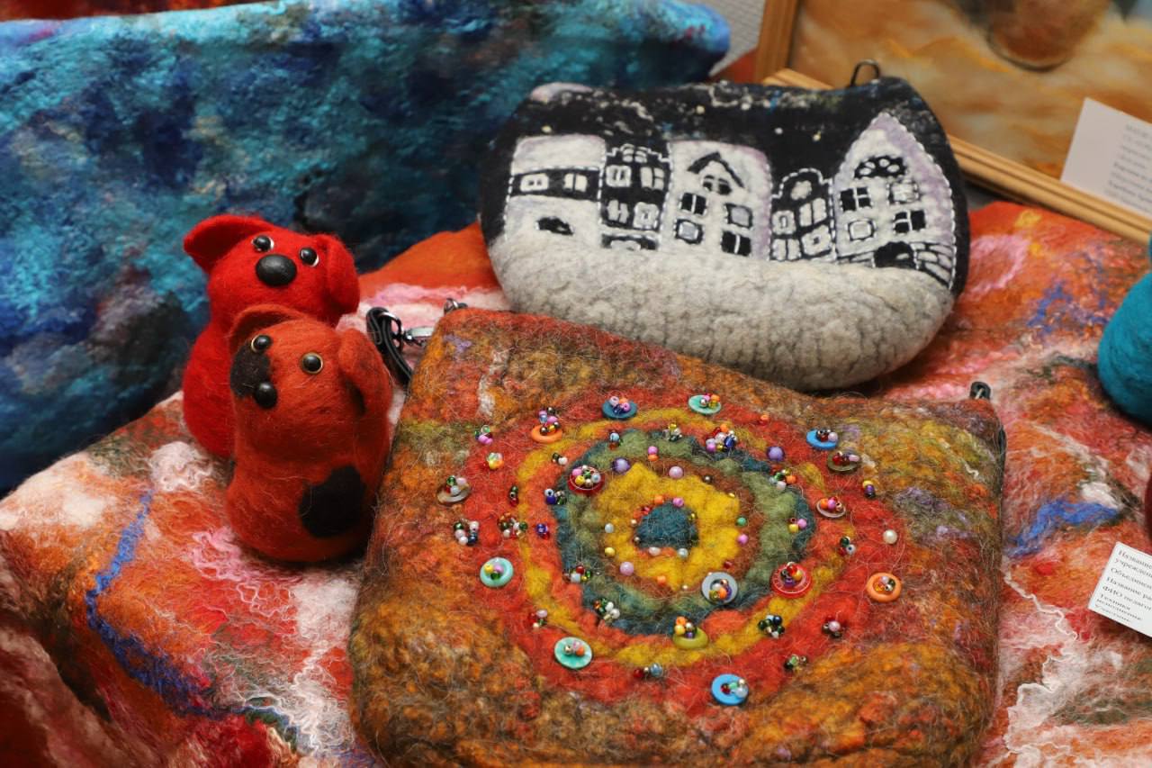 В АМС Владикавказа прошла встреча председателя парламента РСО-Алания Таймураза Тускаева с работниками дополнительного образования В АМС Владикавказа прошла встреча председателя парламента РСО-Алания Таймураза Тускаева с работниками дополнительного образования