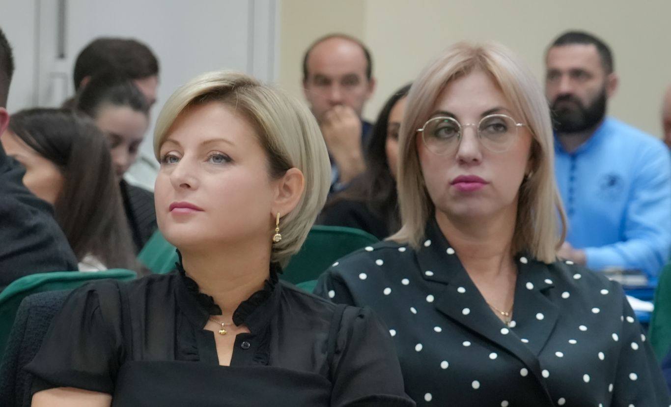 В Северной Осетии продолжается реализация проекта для руководителей органов исполнительной власти «Управленческие практики ОИВ». В Северной Осетии продолжается реализация проекта для руководителей органов исполнительной власти «Управленческие практики ОИВ».