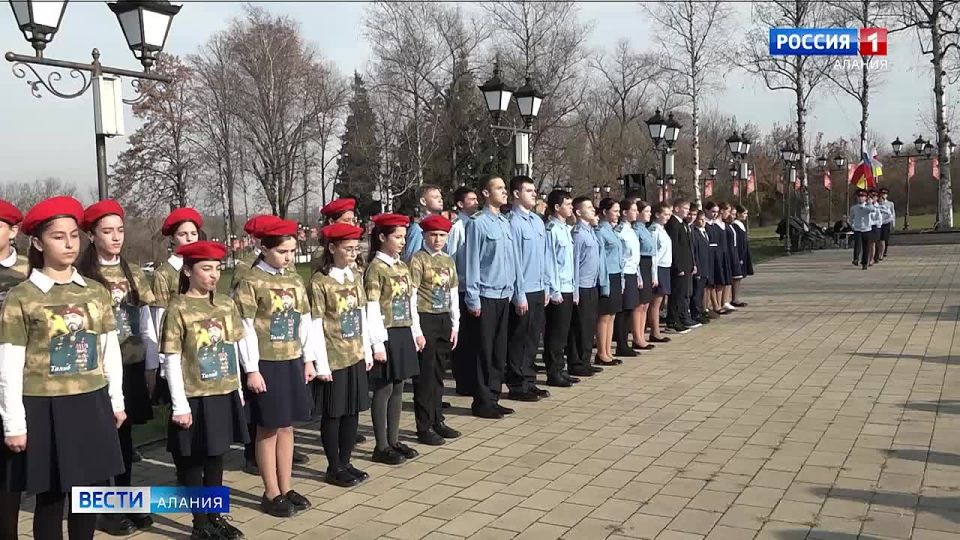 39 учеников Центра образования «Диалог» официально пополнили ряды кадетов республики