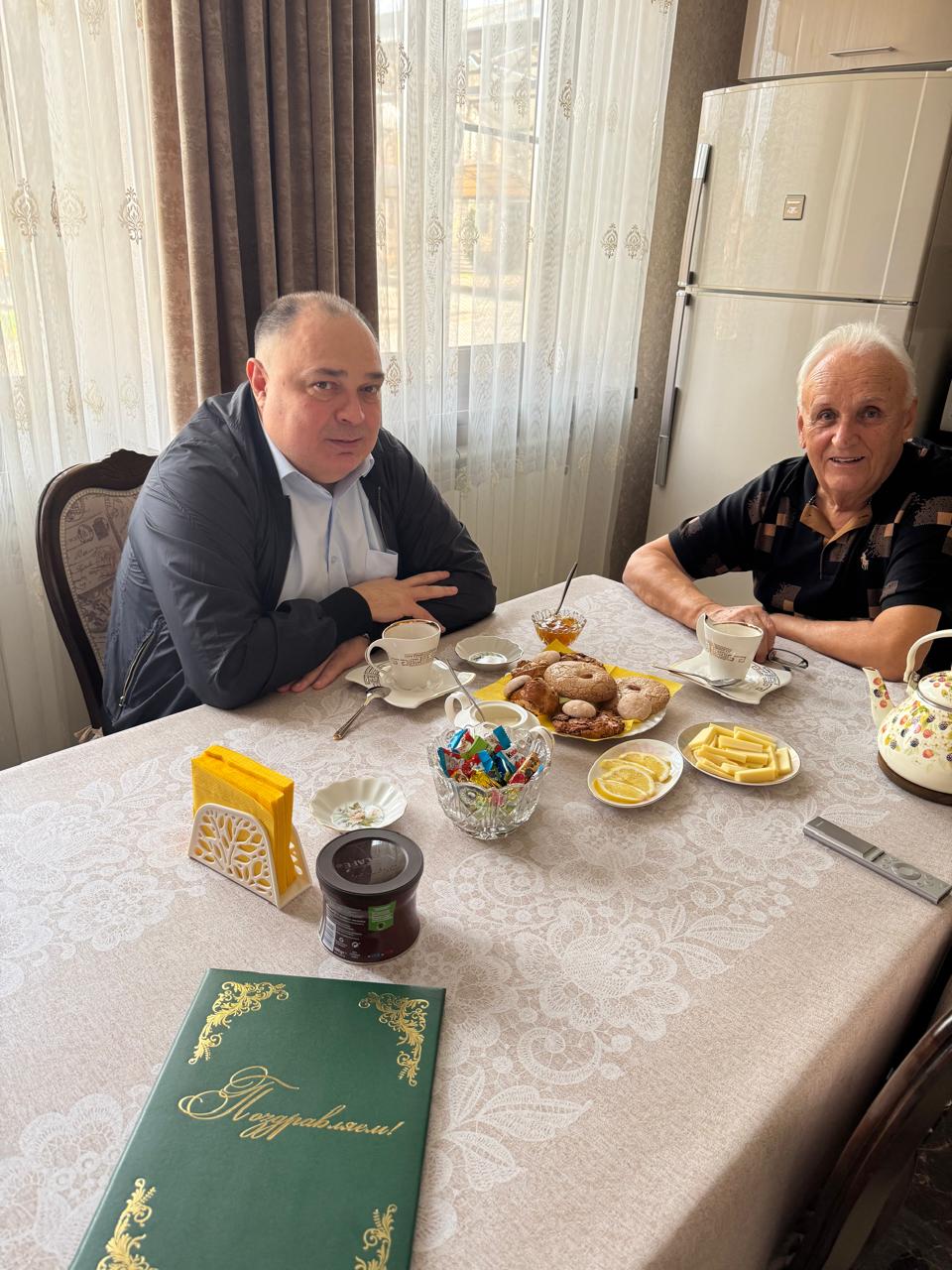 В рамках мероприятий, посвященных Дню сотрудника органов внутренних дел Российской Федерации, сотрудники Владикавказского ЛО МВД России на транспорте организовали ряд значимых визитов к заслуженным ветеранам, которые на... В рамках мероприятий, посвященных Дню сотрудника органов внутренних дел Российской Федерации, сотрудники Владикавказского ЛО МВД России на транспорте организовали ряд значимых визитов к заслуженным ветеранам, которые на...