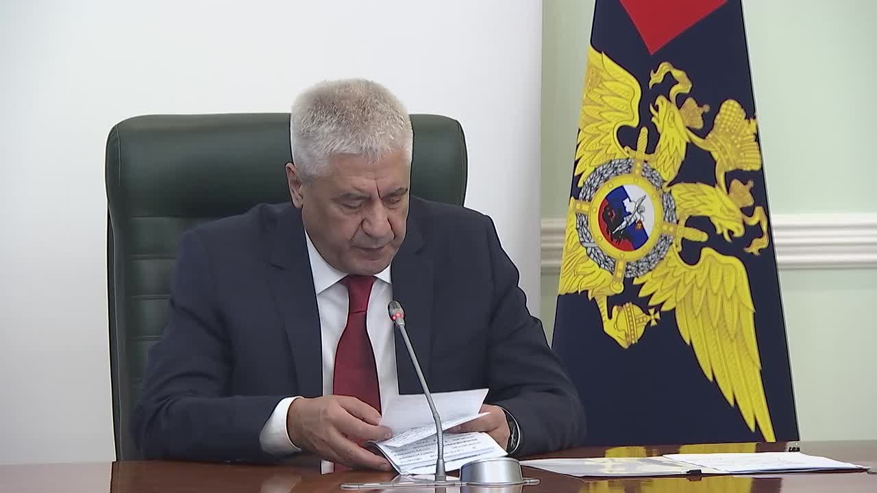 Ирина Волк: Владимир Колокольцев потребовал от Владимира Арбузова и Владимира Савчука системно подходить к вопросам противодействия посягательствам, совершаемым с применением высоких технологий