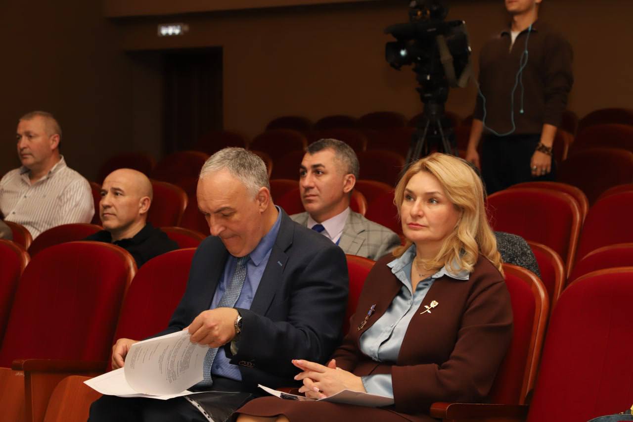 В городской администрации прошло заседание Общественного совета МО г. Владикавказ под председательством Вячеслава Атаева В городской администрации прошло заседание Общественного совета МО г. Владикавказ под председательством Вячеслава Атаева