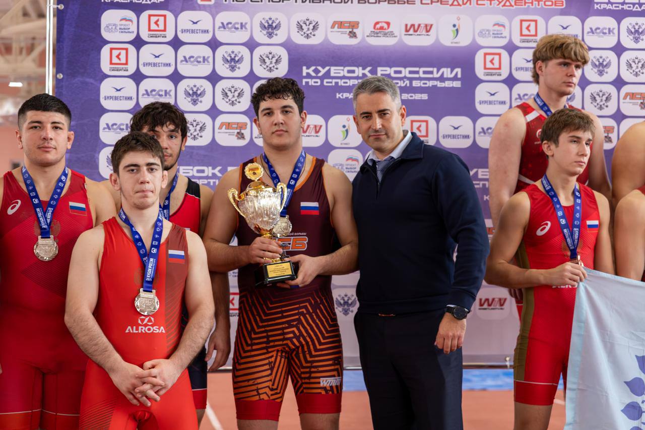 Сборная команда Северо-Осетинского государственного университета имени Коста Хетагурова одержала победу в открытом командном Кубке России среди студентов по вольной борьбе Сборная команда Северо-Осетинского государственного университета имени Коста Хетагурова одержала победу в открытом командном Кубке России среди студентов по вольной борьбе