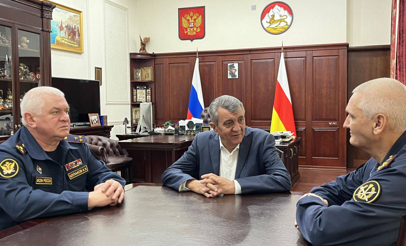 Глава РСО – Алания Сергей Меняйло провел рабочую встречу с главным инспектором уголовно-исполнительной системы главной инспекции УИС Управления планирования и организационно-аналитического обеспечения ФСИН России Сергеем... Глава РСО – Алания Сергей Меняйло провел рабочую встречу с главным инспектором уголовно-исполнительной системы главной инспекции УИС Управления планирования и организационно-аналитического обеспечения ФСИН России Сергеем...