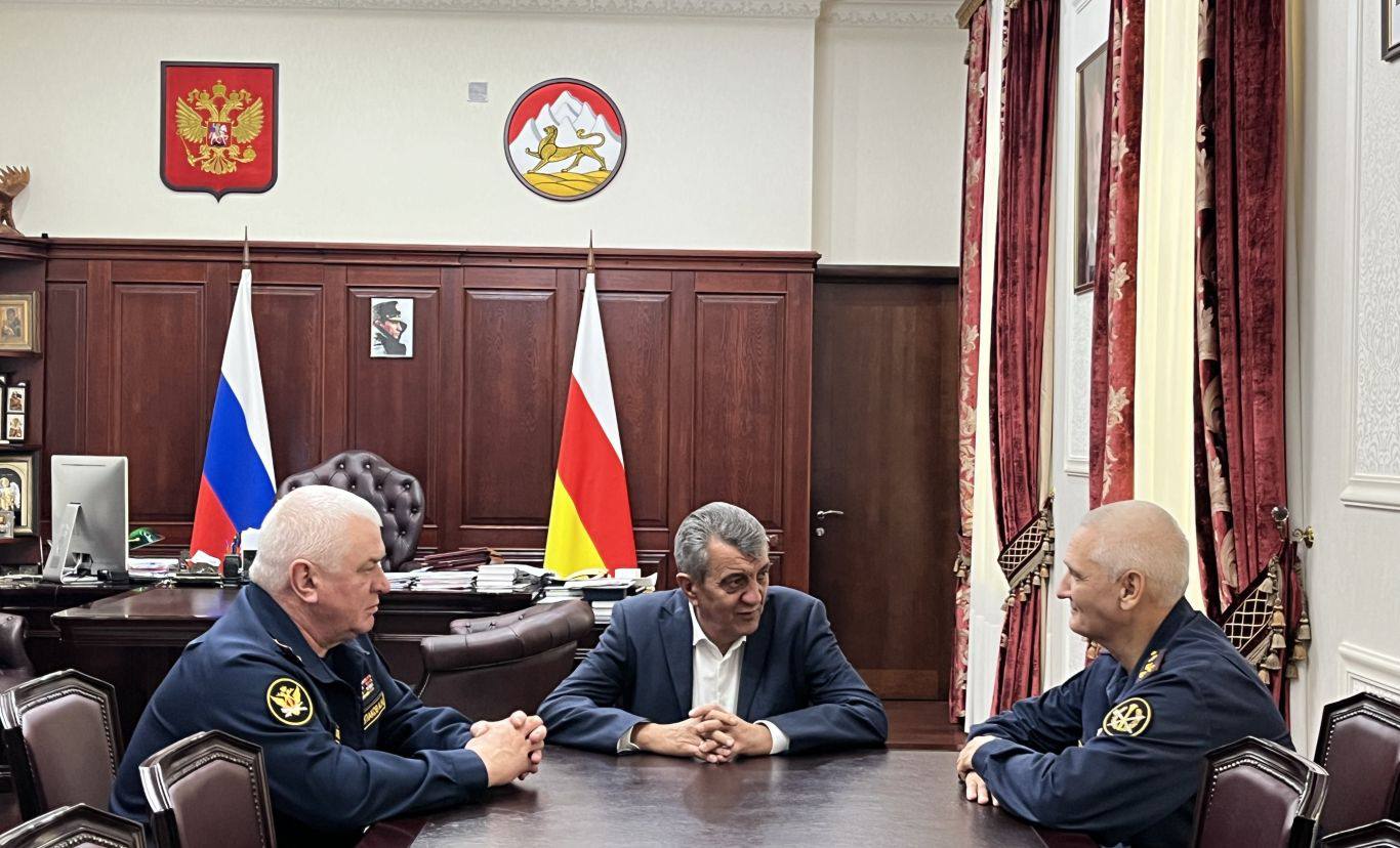 Глава РСО – Алания Сергей Меняйло провел рабочую встречу с главным инспектором уголовно-исполнительной системы главной инспекции УИС Управления планирования и организационно-аналитического обеспечения ФСИН России Сергеем...