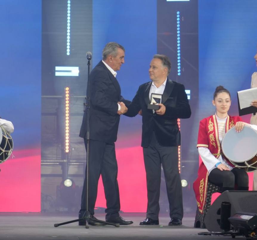 Сергей Меняйло: Яркий, талантливый, целеустремлённый – директор Государственного академического театра имени Евгения Вахтангова Кирилл Крок празднует день рождения Сергей Меняйло: Яркий, талантливый, целеустремлённый – директор Государственного академического театра имени Евгения Вахтангова Кирилл Крок празднует день рождения