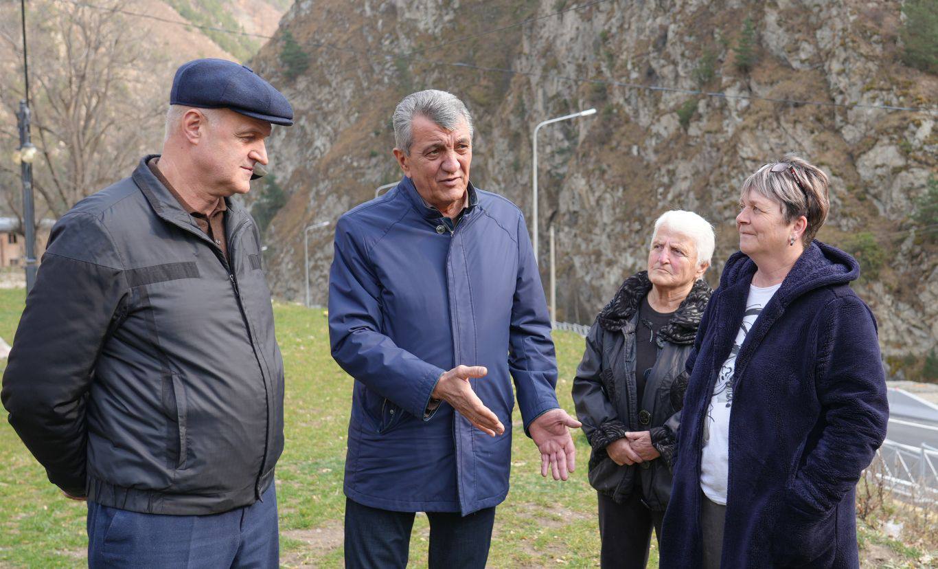 Глава РСО – Алания Сергей Меняйло принял участие в открытии после масштабной реконструкции дороги «Транскам» – В.Згид – Мацута». Глава РСО – Алания Сергей Меняйло принял участие в открытии после масштабной реконструкции дороги «Транскам» – В.Згид – Мацута».