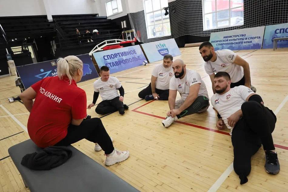 Команда ветеранов Северной Осетии заняла второе место на турнире по волейболу сидя в Ставрополе Команда ветеранов Северной Осетии заняла второе место на турнире по волейболу сидя в Ставрополе
