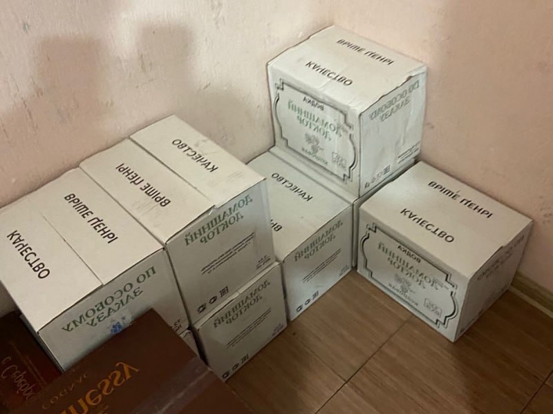 За сбыт контрафактного алкоголя во Владикавказе задержаны пятеро участников организованной группы За сбыт контрафактного алкоголя во Владикавказе задержаны пятеро участников организованной группы