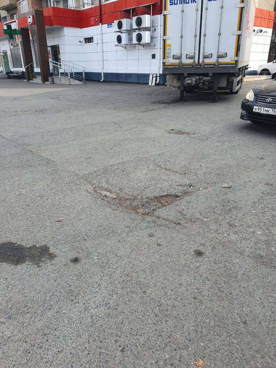 Улицы Владикавказа ежедневно проверяют на нарушение правил благоустройства Улицы Владикавказа ежедневно проверяют на нарушение правил благоустройства