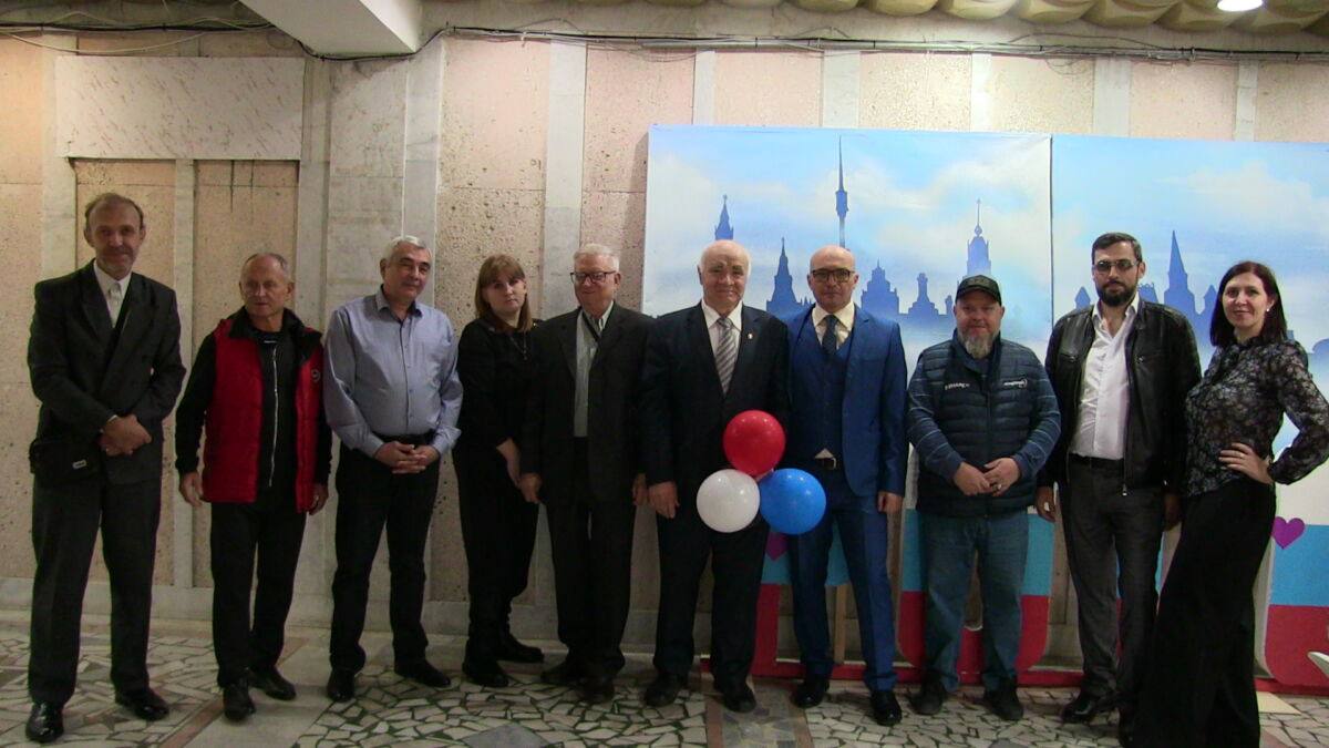 В Моздоке детский технопарк «Кванториум» в фойе районного дворца культуры организовал выставку достижений и возможностей