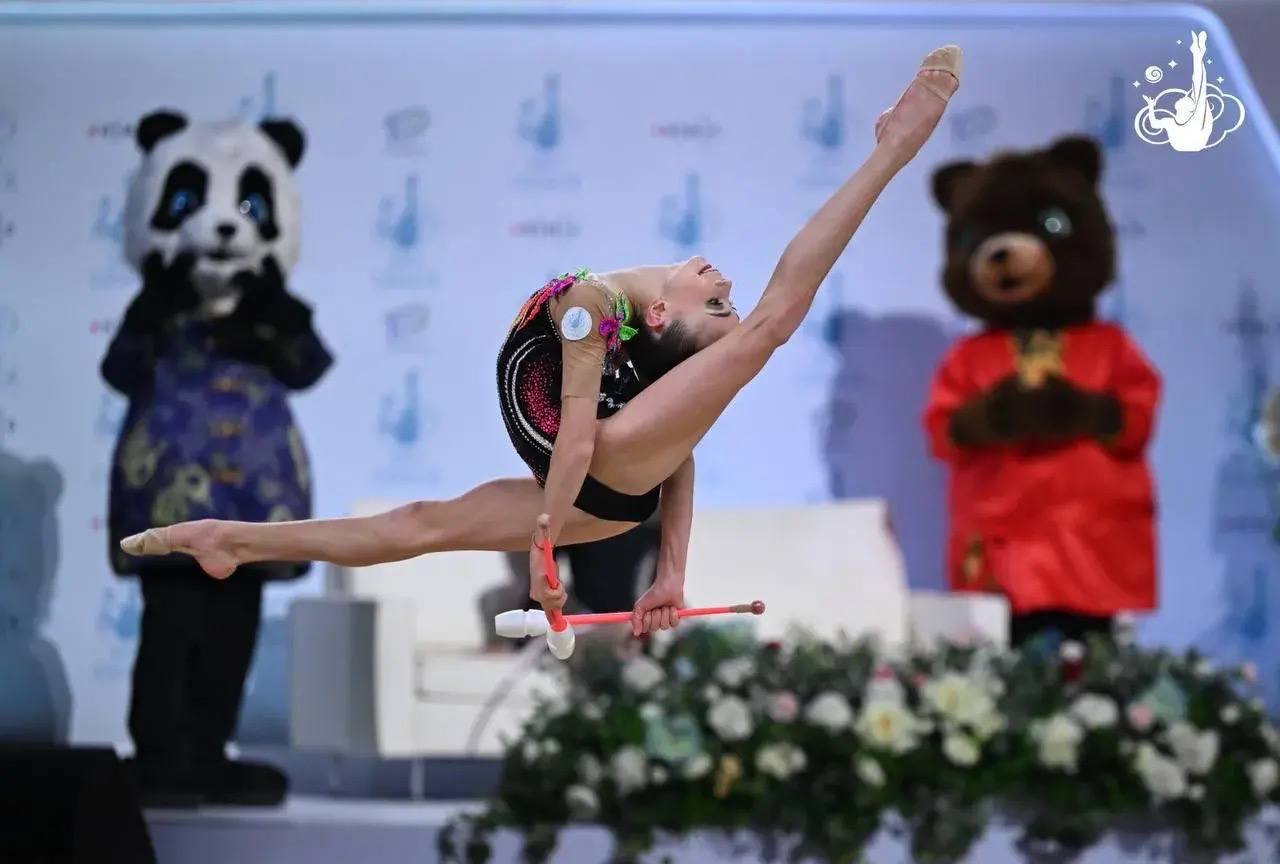 В Пекине проходит международный турнир по художественной гимнастике - «Кубок «Небесная грация» В Пекине проходит международный турнир по художественной гимнастике - «Кубок «Небесная грация»