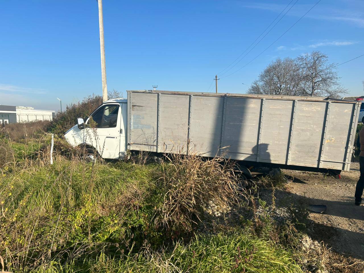 В Северной Осетии на автодороге «Владикавказ – Чикола – Лескен-2» произошло столкновение двух автомобилей, в ДТП пострадали два человека В Северной Осетии на автодороге «Владикавказ – Чикола – Лескен-2» произошло столкновение двух автомобилей, в ДТП пострадали два человека