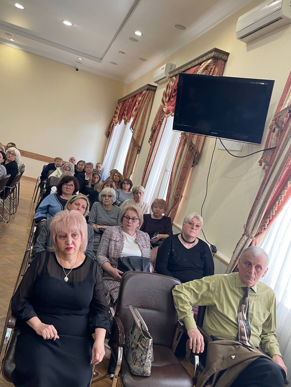 Сегодня на базе СОРИПКРО состоялась стратегическая встреча руководителя Российского центра обучения избирательным технологиям при ЦИК России Елены Александровны Осиповой совместно с Министром образования Эллой Алибековой с... Сегодня на базе СОРИПКРО состоялась стратегическая встреча руководителя Российского центра обучения избирательным технологиям при ЦИК России Елены Александровны Осиповой совместно с Министром образования Эллой Алибековой с...