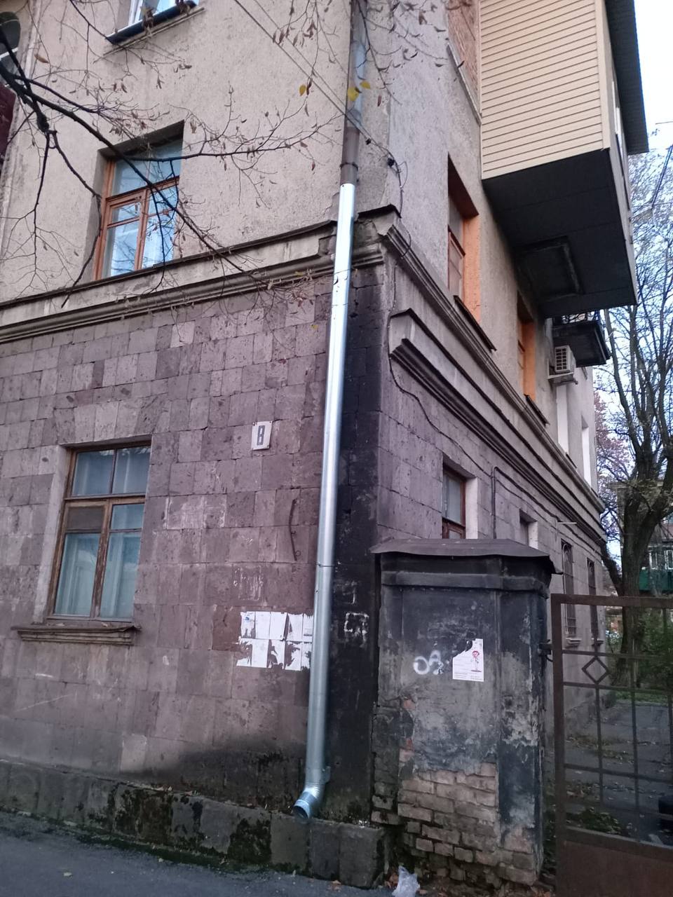 ВМБУ «Домоуправление» продолжает обслуживать городскую систему ливневой канализации и подшефные многоквартирные дома ВМБУ «Домоуправление» продолжает обслуживать городскую систему ливневой канализации и подшефные многоквартирные дома