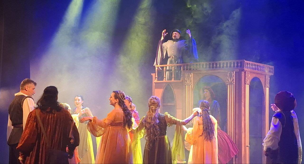 Эпоха Возрождения на сцене Русского театра Эпоха Возрождения на сцене Русского театра