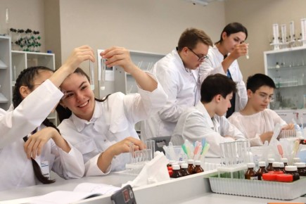  :      ,              15  