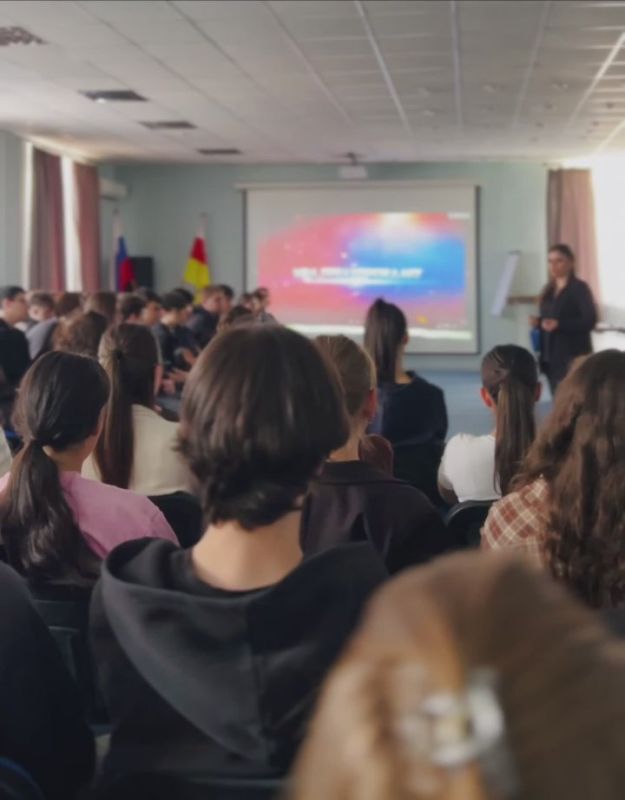 Сегодня сотрудником ЦПЭ МВД по РСО-Алания, подполковником полиции Мурашко В. Г. была проведена профилактическая разъяснительная беседа на тему «Недопущение проявлений экстремизма и терроризма»