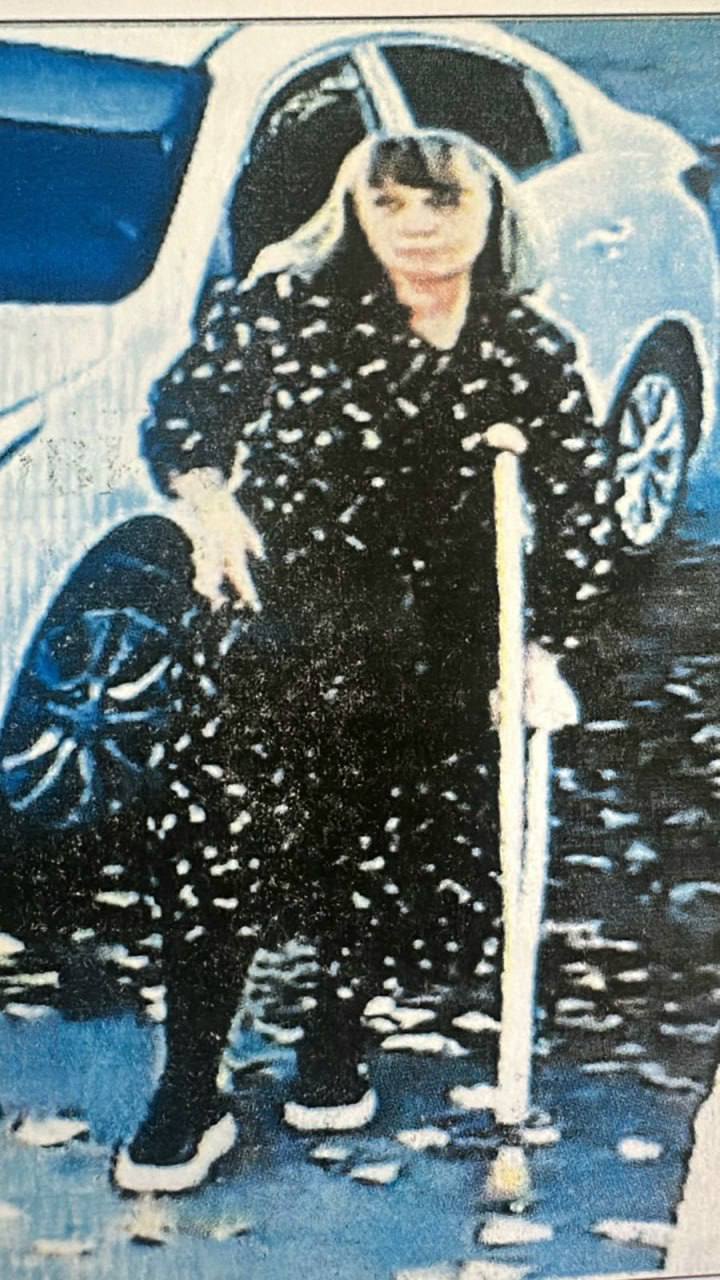 В Северной Осетии разыскивается безвестно отсутствующая 43-летняя жительница Пригородного района Хамутовская Юлия Каземировна, которая 31 октября 2025 года ушла из дома и по настоящее время ее местонахождение неизвестно В Северной Осетии разыскивается безвестно отсутствующая 43-летняя жительница Пригородного района Хамутовская Юлия Каземировна, которая 31 октября 2025 года ушла из дома и по настоящее время ее местонахождение неизвестно