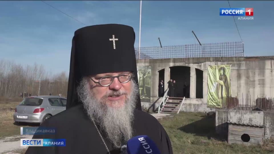 Тысячи верующих со всей Северной Осетии прошли крестным ходом по улицам Владикавказа