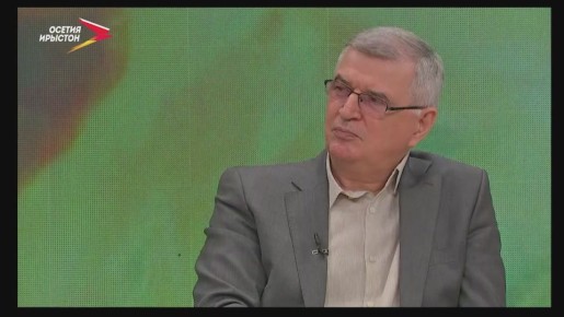 «Лгты Дзуарм бакувм!». Дыгургомы хистрты минвар Саккаты Артур Уастырджим афт зрдиагй табу кны, м й брзондылбадг Дзуар ма фехъуса, уымн увн нй! #Брнонныхас Подписывайтесь на irystonTV / Мы в MAX / Проголосовать за канал