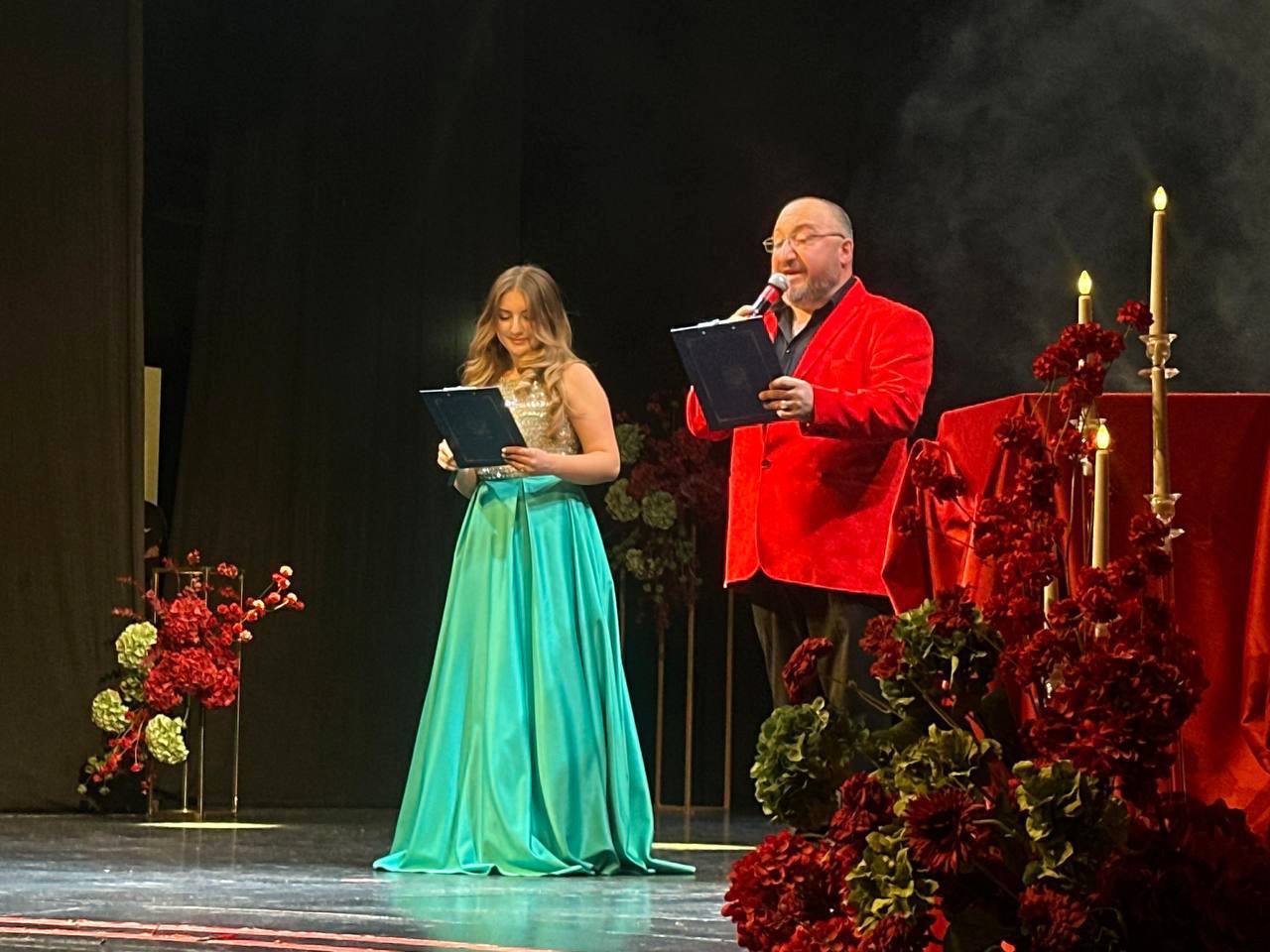 Благотворительный концерт «Самое время жить» Благотворительный концерт «Самое время жить»