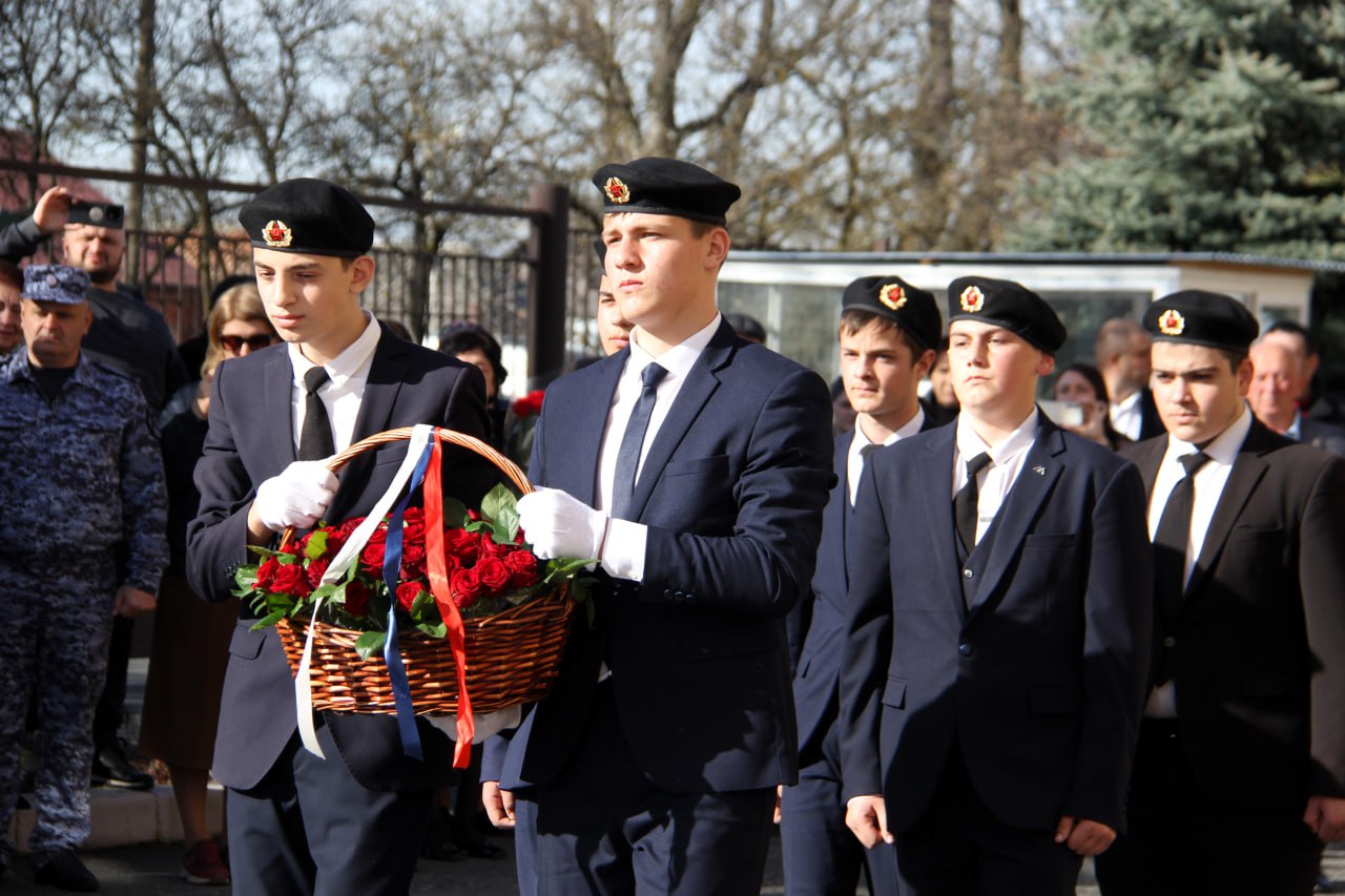 Память Героя России Марата Тибилова увековечена в одной из школ Северной Осетии Память Героя России Марата Тибилова увековечена в одной из школ Северной Осетии