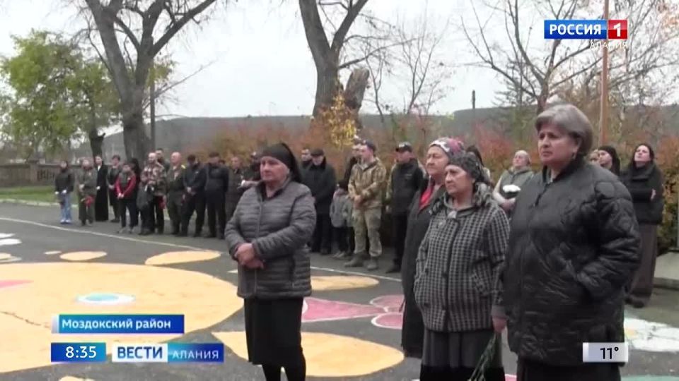 В школе села Виноградное состоялось торжественное открытие мемориальной доски кавалеру ордена Мужества Альберту Лазарову